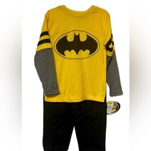 NWT! BATMAN 2 Pc. Boys Outfit Size 4 Sweatpants & Long Sleeve Shirt